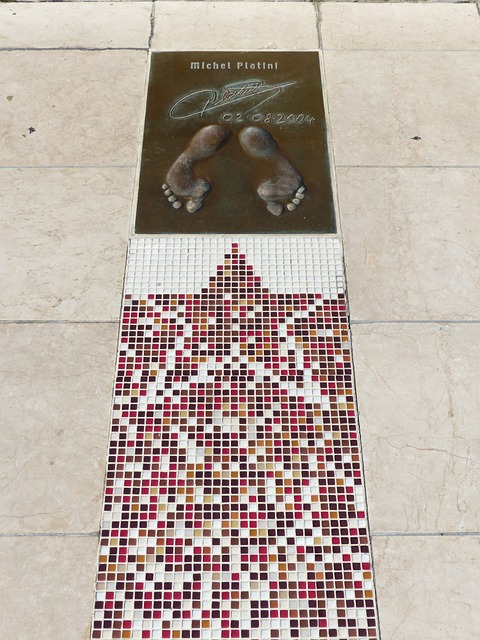 的弟子的更 的弟子的更